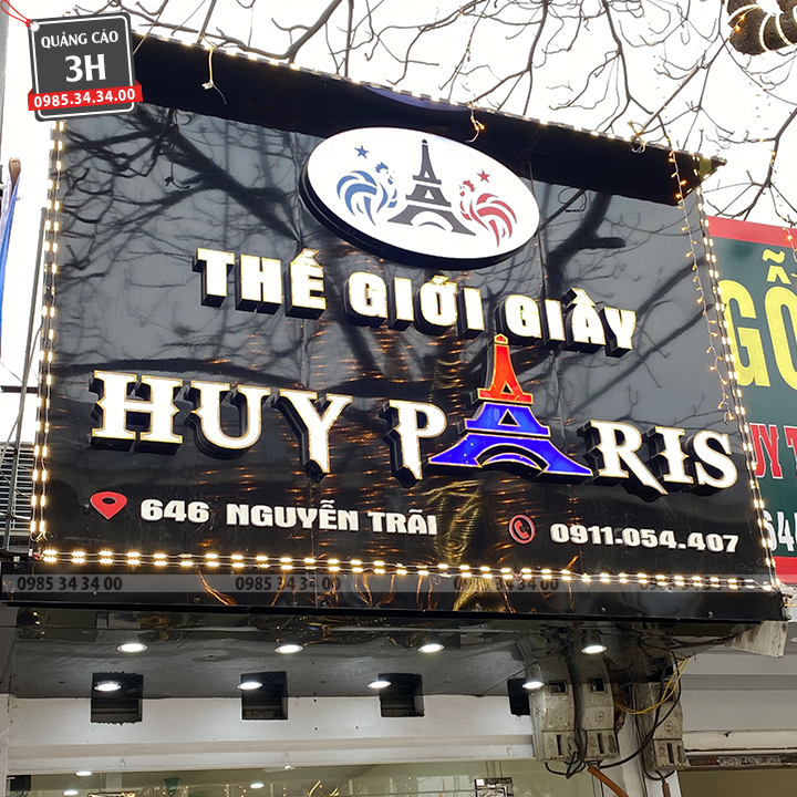 biển quảng cáo thế giới giày dép độc lạ