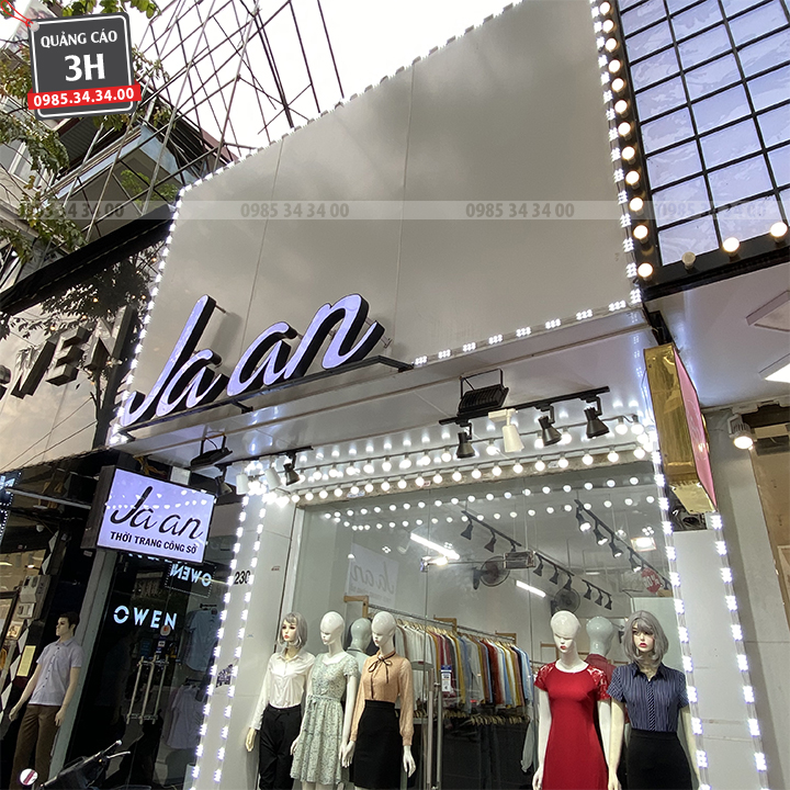 biển quảng cáo đẹp cho shop quần áo nữ