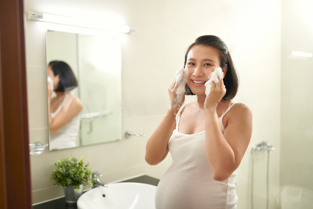 Cần chú ý gì khi chăm sóc da mặt cho bà bầu? Cần chú ý gì khi chăm sóc da mặt cho bà bầu?