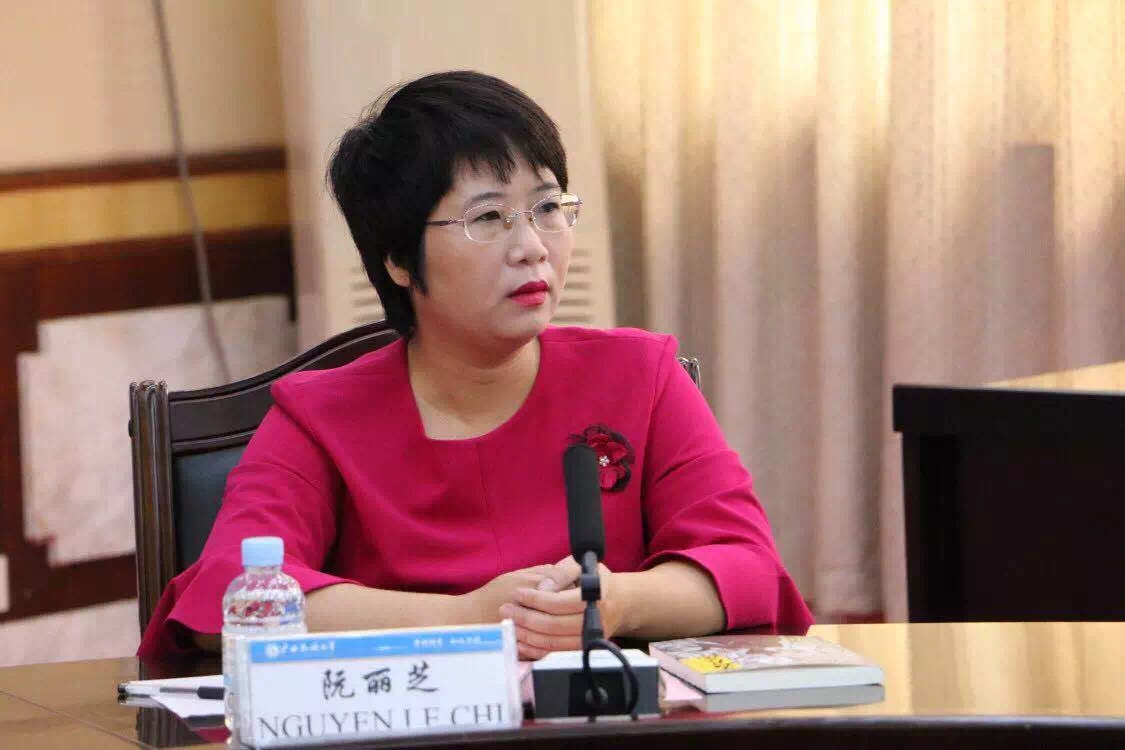 Dịch giả Nguyễn Lệ Chi: Xuất khẩu nghệ thuật cũng là quảng bá văn hóa Dịch giả Nguyễn Lệ Chi: Xuất khẩu nghệ thuật cũng là quảng bá văn hóa