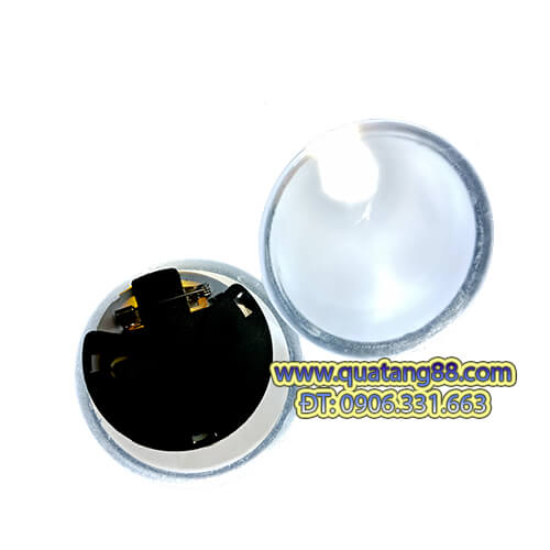 huy hiệu cài áo led trắng