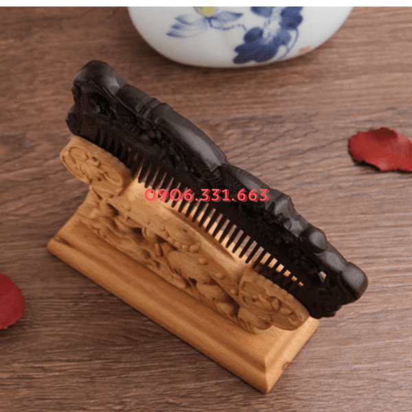 Lược gỗ đàn hương chạm khắc 3D
