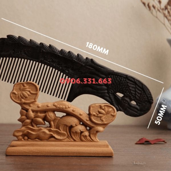 Lược gỗ đàn hương khắc phượng hoàng