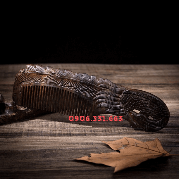Lược gỗ đàn hương khắc phượng hoàng