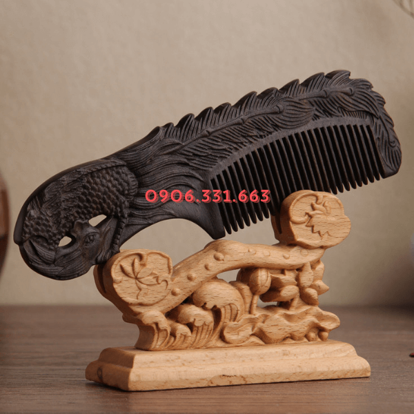 Lược gỗ đàn hương khắc phượng hoàng