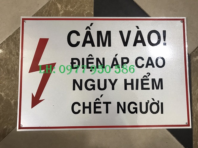 bien-cam-vao-dien-ap-cao-nguy-hiem-chet-nguoi