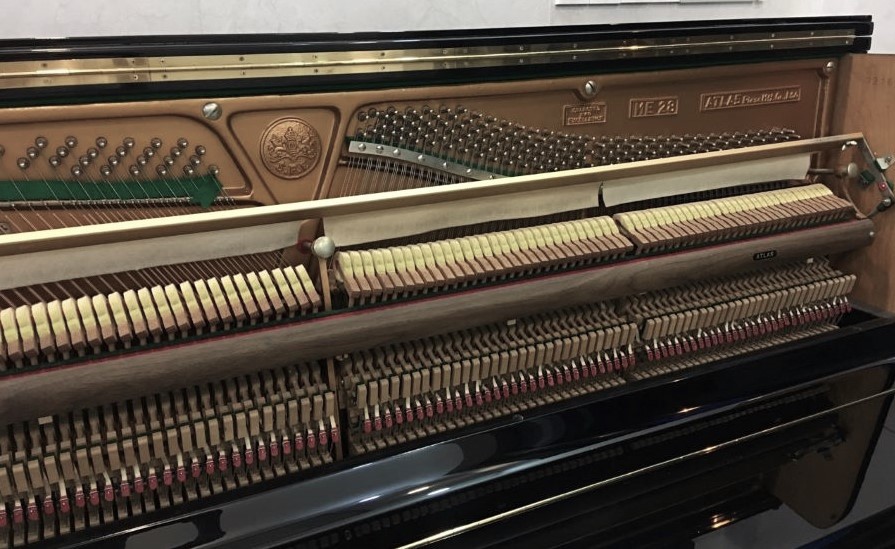 Bên trong piano cơ
