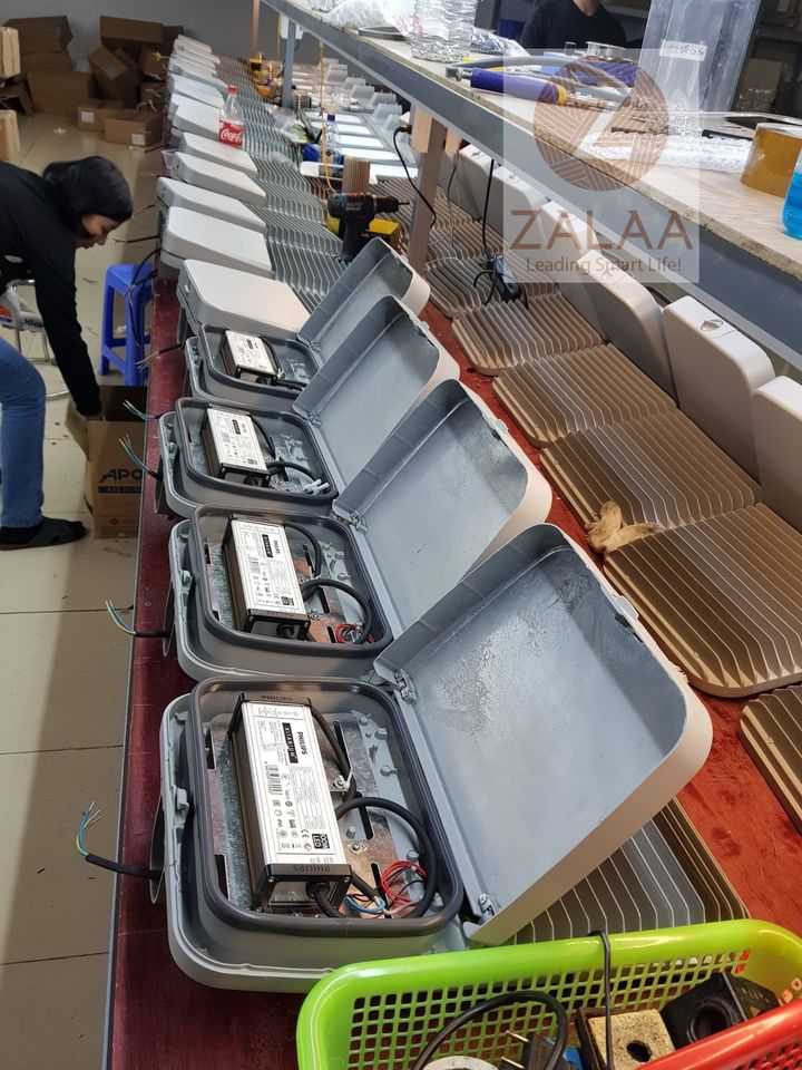 Gia công lắp ráp và sản xuất thành phẩm đèn LED nhà xưởng OEM Lighting theo yêu cầu kỹ thuật Spec của khách hàng