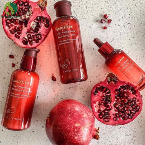 Bộ 4 Sản Phẩm Innisfree Jeju Pomegranate Revitalizing Skincare Special Set