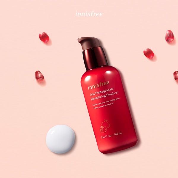 Bộ 4 Sản Phẩm Innisfree Jeju Pomegranate Revitalizing Skincare Special Set