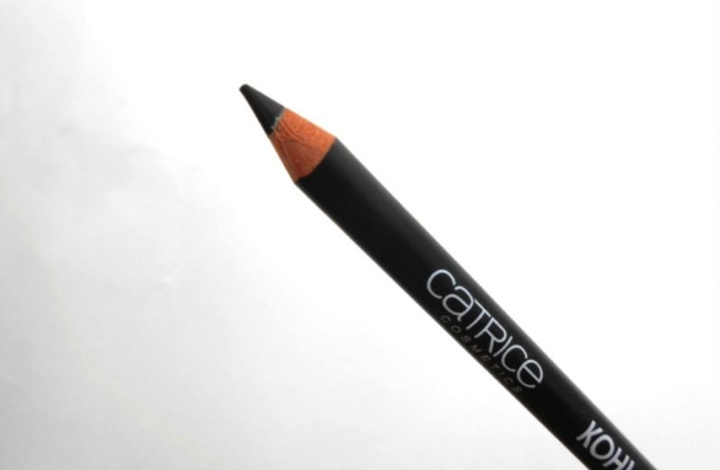 Chì Kẻ Mắt Catrice Kohl Kajal - 010 Ultra Black