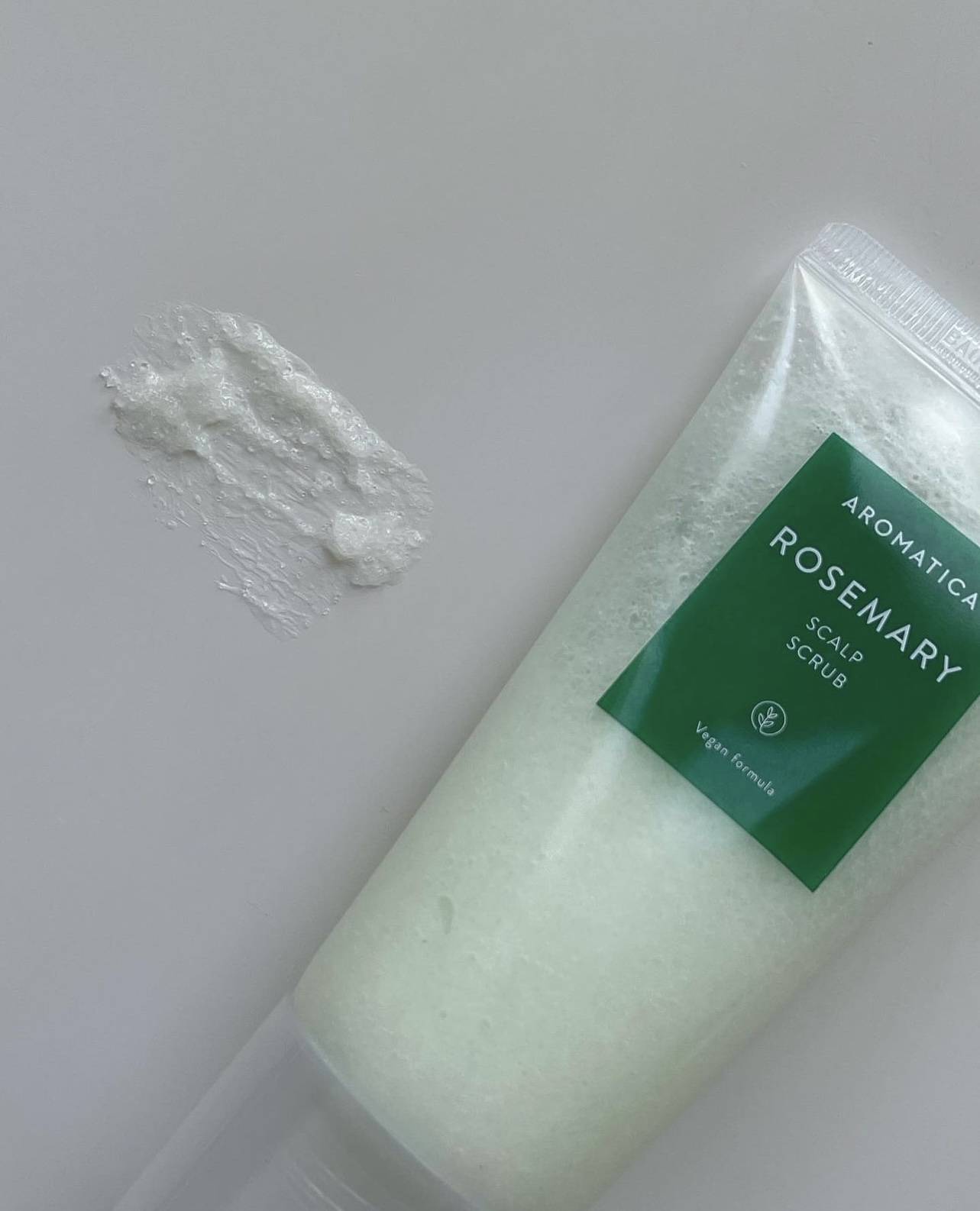 Tẩy Tế Bào Chết Da Đầu Aromatica Rosemary Scalp Scrub 165g