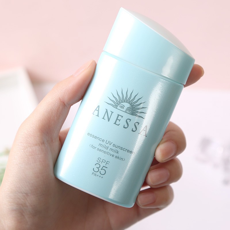 Kem chống nắng Anessa Essence UV Sunscreen Mild Milk SPF35 60ml