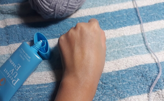 Kem chống nắng dạng tinh chất Senka Perfect UV 50g