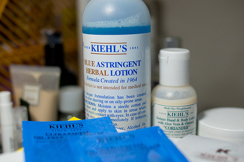 Nước Hoa Hồng Kiehl’s Blue Astringent Herbal 250ml