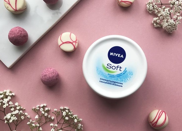 Kem dưỡng ẩm Nivea Soft Moisturising Cream 200ml
