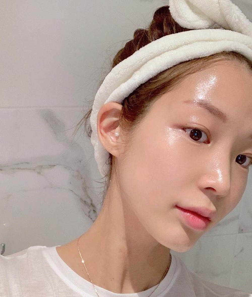 Serum trắng da Vitamin C White Beau Essence 30ml