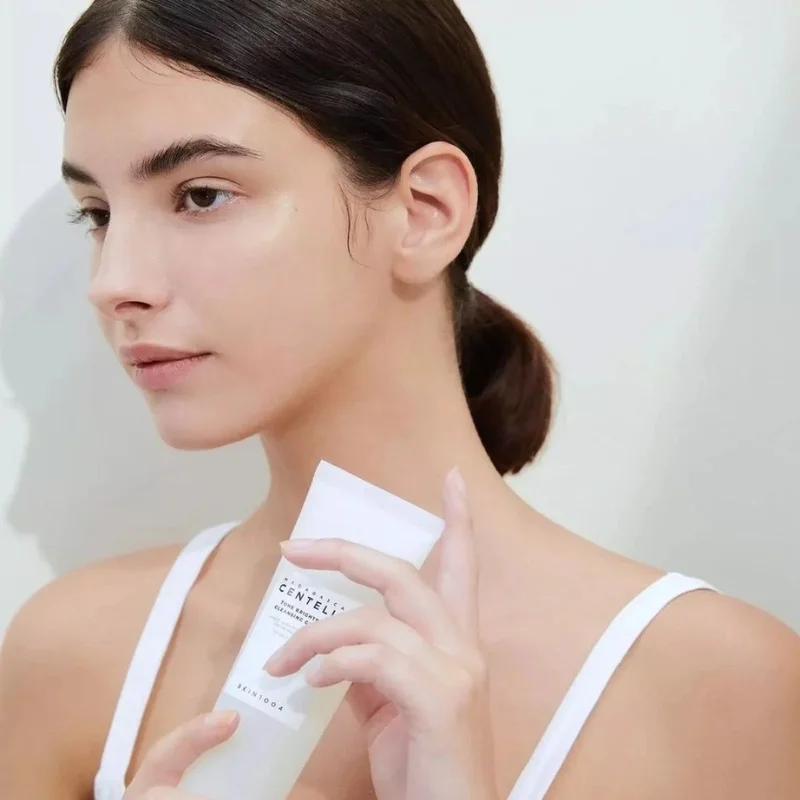 Sửa Rửa Mặt Sáng Da Skin1004 Madagascar Centella Tone Brightening Cleansing Gel Foam 125ml - hình 2
