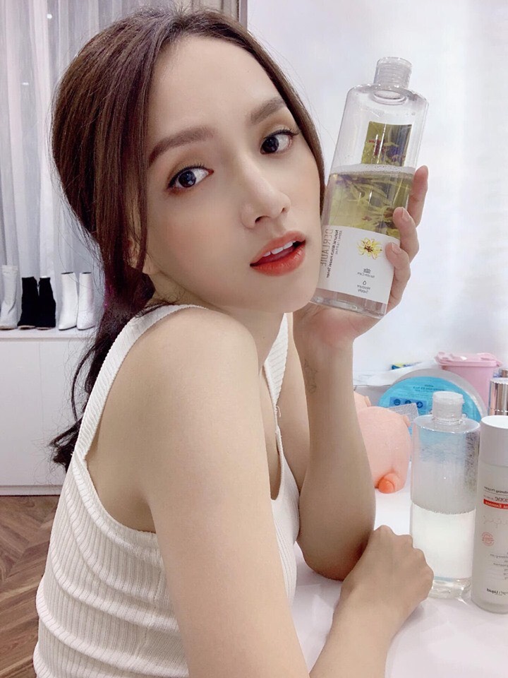 Nước hoa hồng Derladie Natural Witch Hazel Toner 500ml 8807080004094