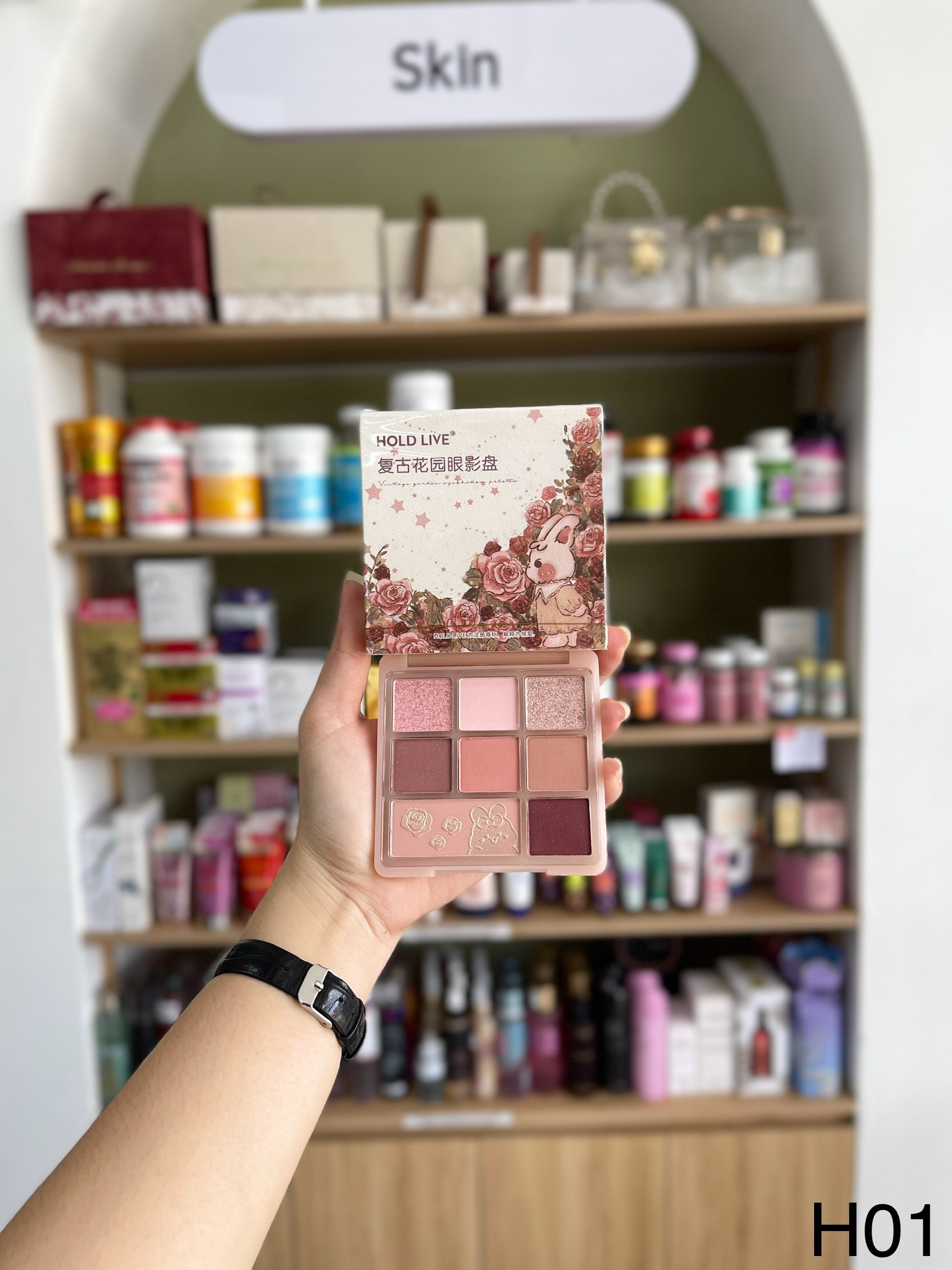 Phấn Phấn Mắt 8 Ô Hold Live Vintage Garden Eyeshadow Palette - H01