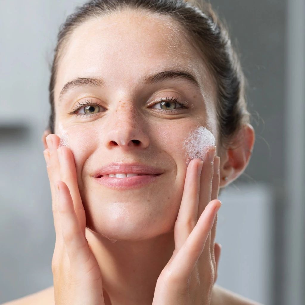 Sữa Rửa Mặt Cho Da Nhạy Cảm SVR Dạng Gel Physiopure Gelee Moussante (Nhập Khẩu) (Mẫu Mới)