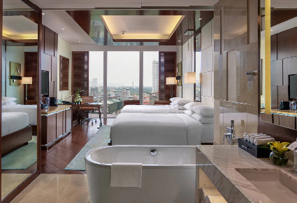 KHÁCH SẠN MARRIOT- DELUXE