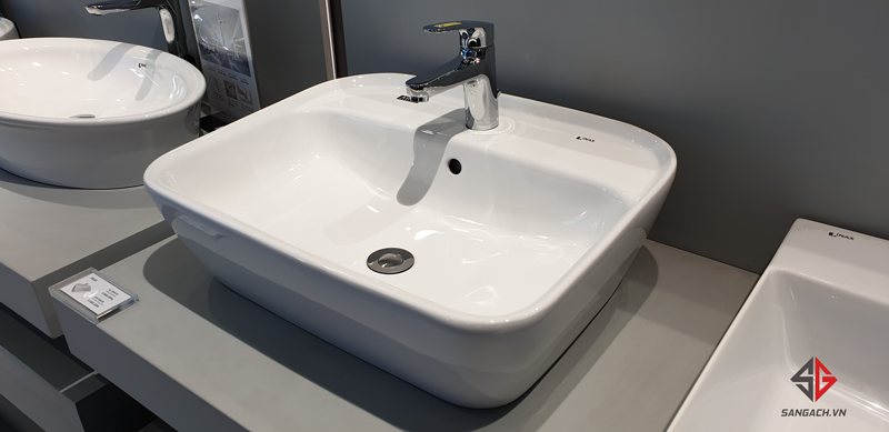 Chậu rửa đặt bàn INAX AL-296VFC và vòi rửa LFV-2002S