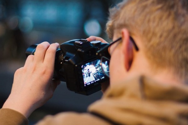 Chụp ảnh đêm đẹp cần chú ý vào những tiêu chí, chế độ của máy để lựa chọn và chỉnh sửa sao cho phù hợp