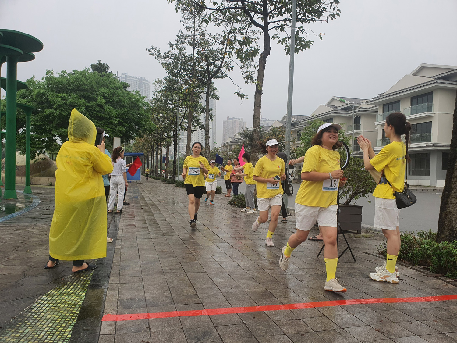 dù giải chạy mùa xuân 2024