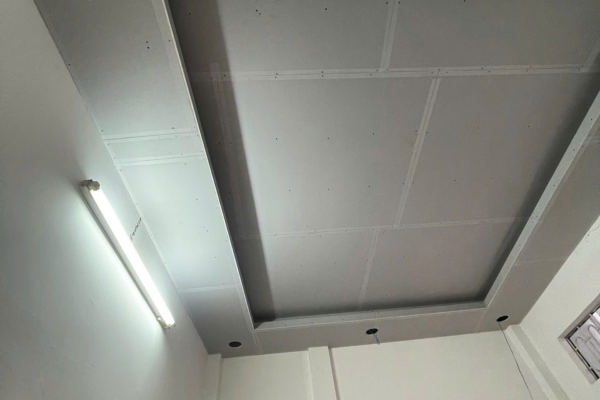 bao-gia-thi-cong-tran-nha-thach-cao-gia-re-tron-goi-moi-nhat-2025-tai-thanh-pho-ho-chi-minh