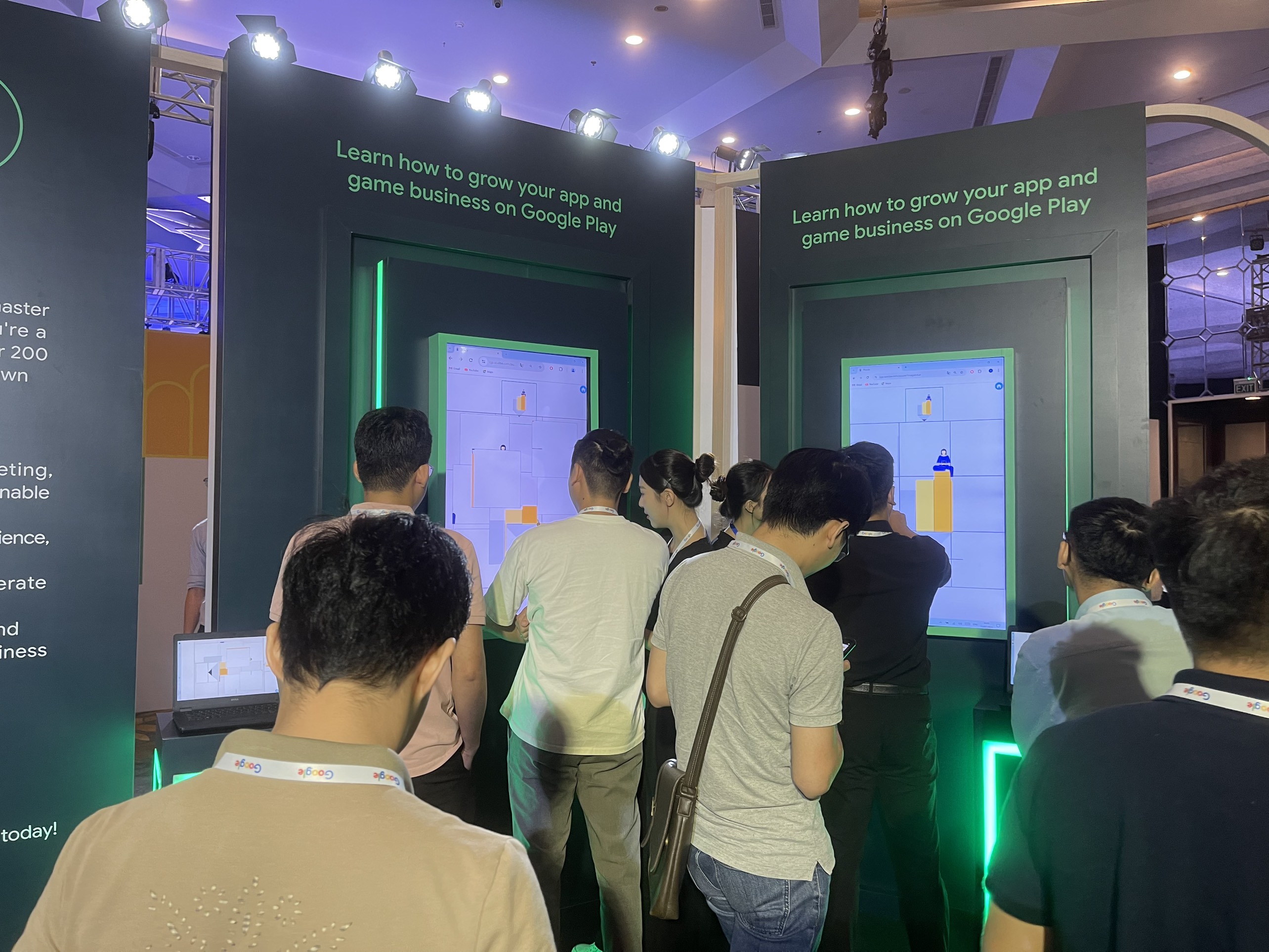 tivi cảm ứng tương tác