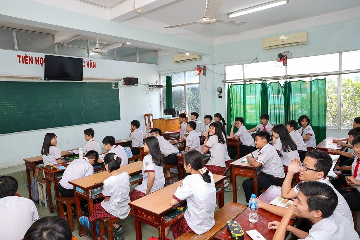 Cho con học trương công lập hay dân lập?