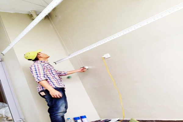 Hạ thanh phơi xuống để tra mỡ