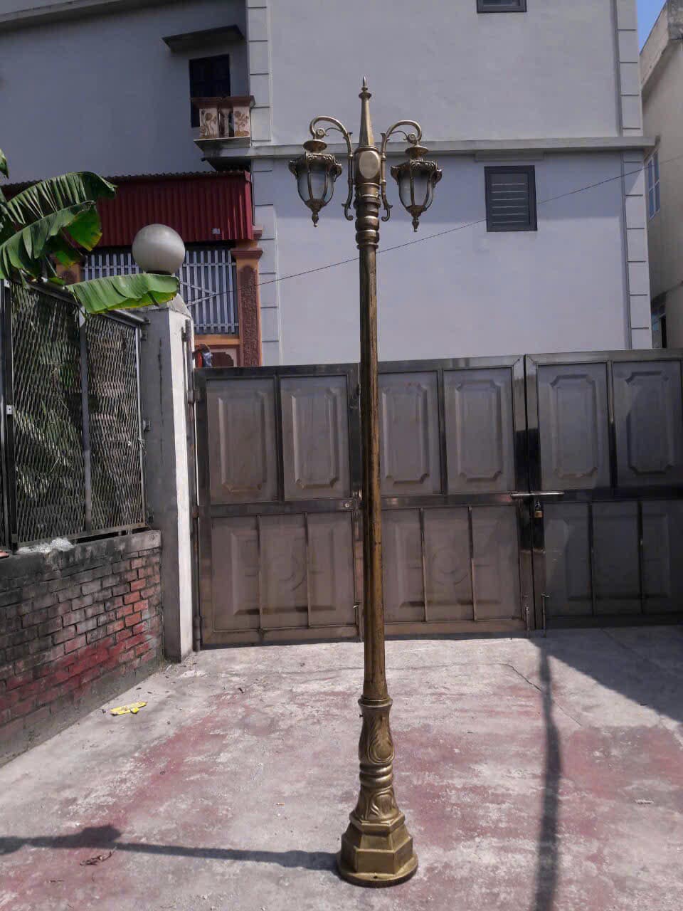 đèn cột ngoài trời DC02