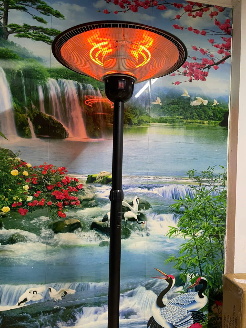 cây sưởi ngoài trời bằng điện