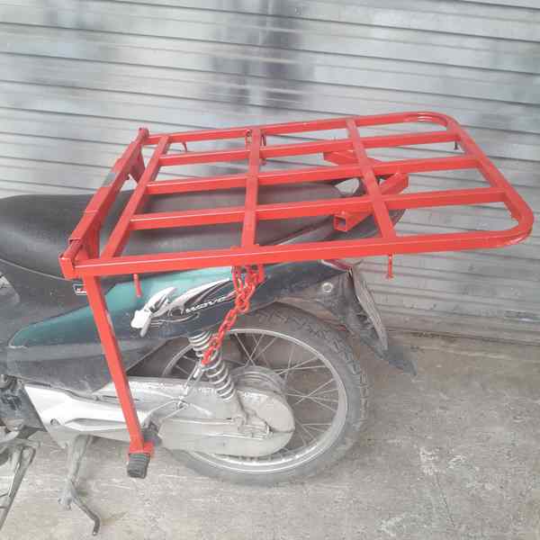 Mua kệ sắt xe máy ở đâu giá tốt