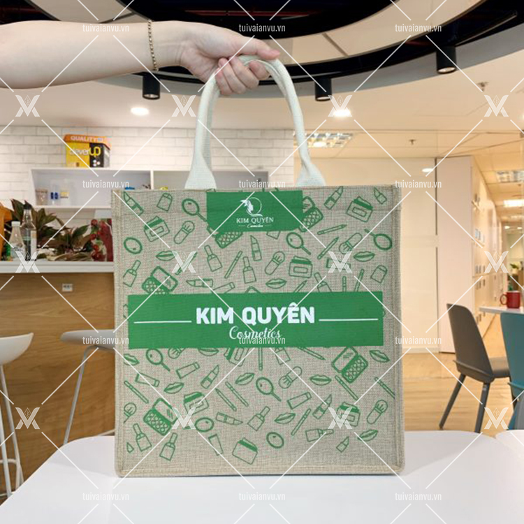 Túi vải đay in logo giúp quảng cáo thương hiệu một cách hiệu quả