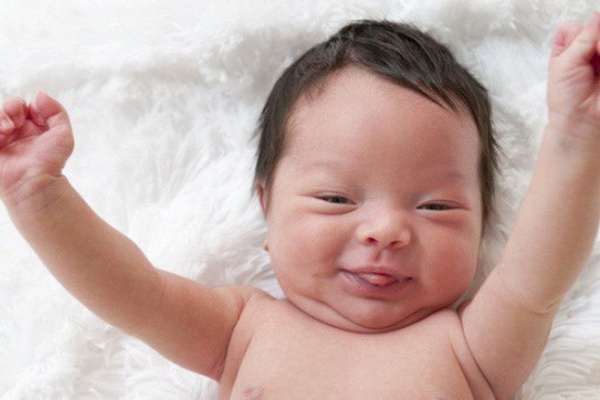 Dấu hiệu bé thiếu ngủ và tuyệt chiêu giúp mẹ khắc phục cực nhanh cho con