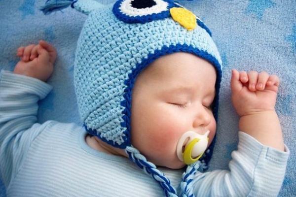 5 điều mẹ nên áp dụng để chăm sóc trẻ sơ sinh mùa đông