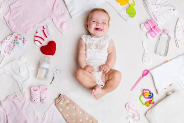 chuẩn bị đồ cho bé đi chơi cùng Momo Rabbit