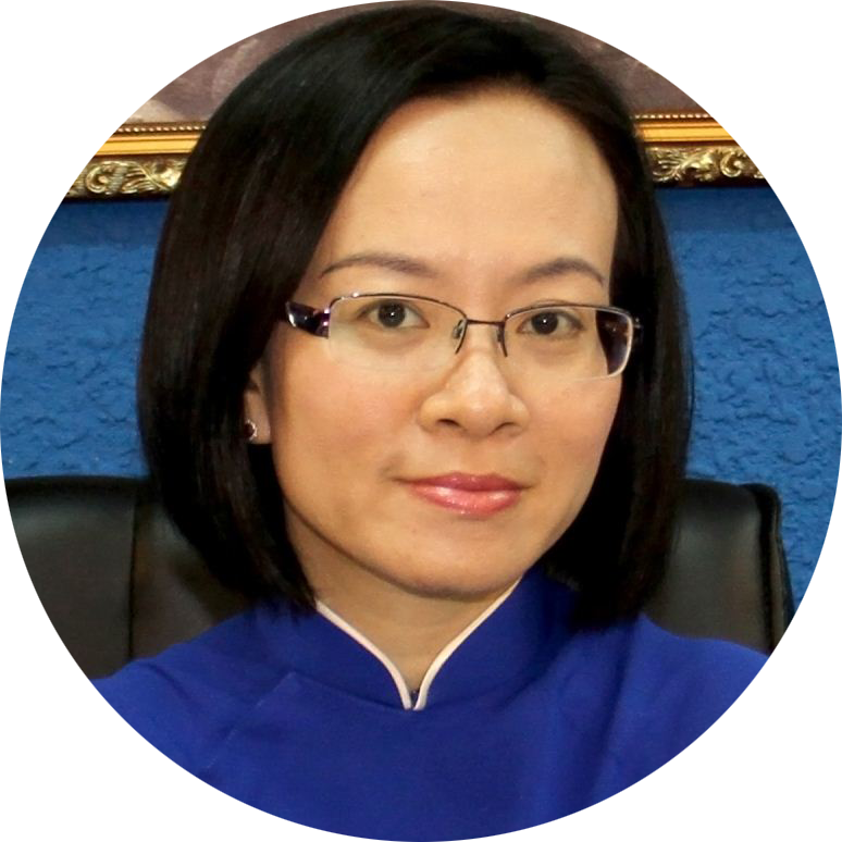  Bà Trần Thị Việt Hương