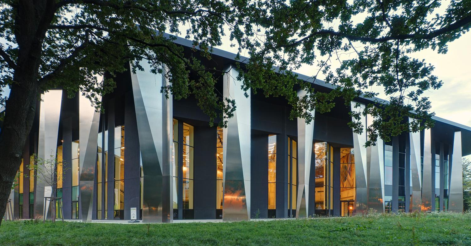 Hình ảnh công trình sử dụng cửa nhôm CHLB Đức - hòa nhập thiên nhiên - Karawindows