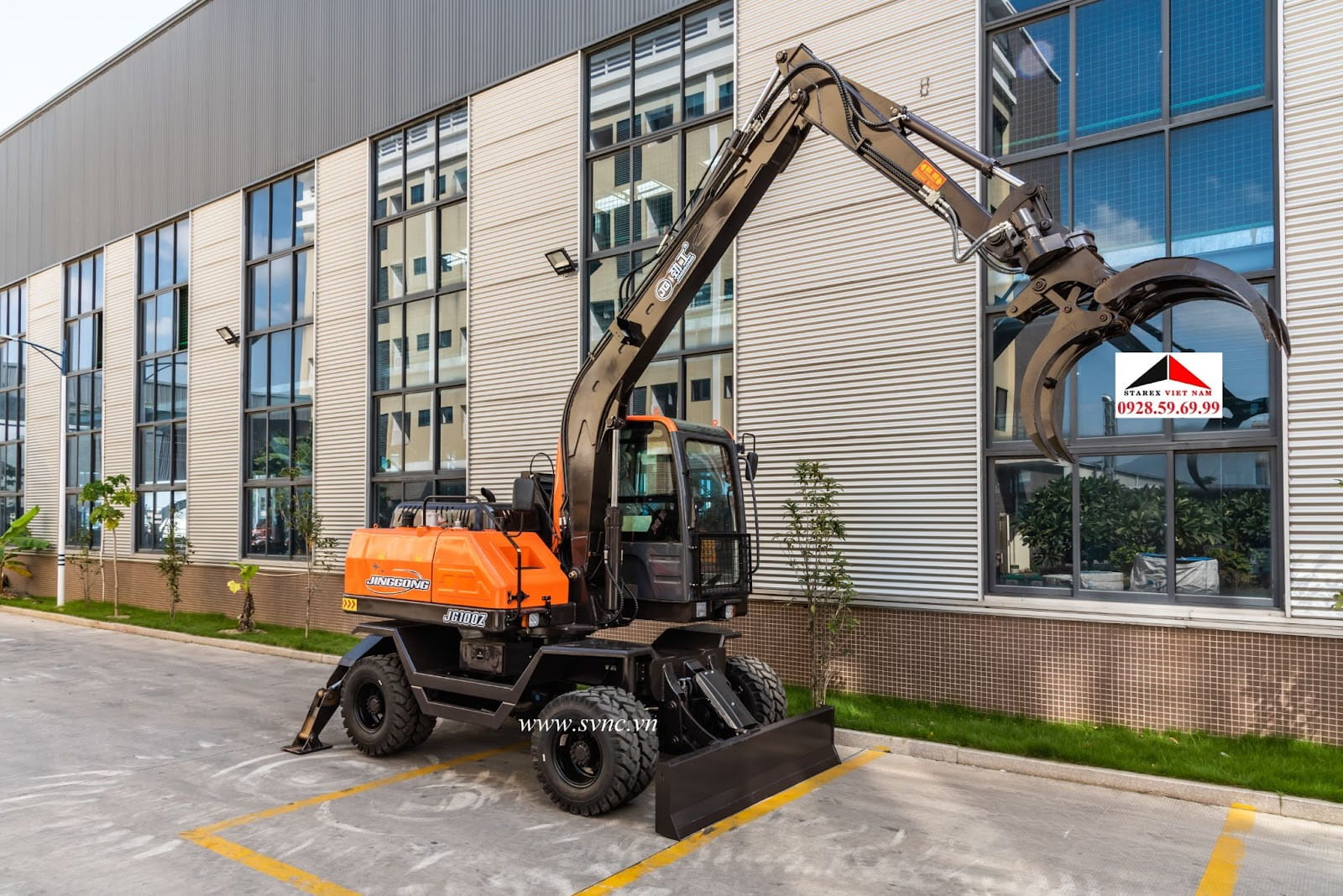 Định mức 1 ca máy xúc chính xác là 6-7 giờ làm việc