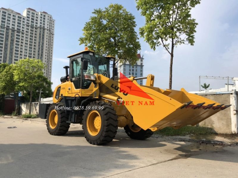 Máy xúc lật 1,5m3 LUYU LY939