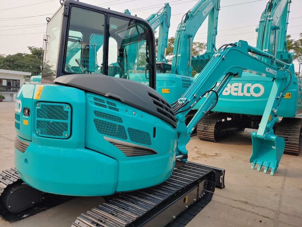 Máy xúc mini cũ sở hữu nhiều ưu điểm được người dùng ưa chuộng