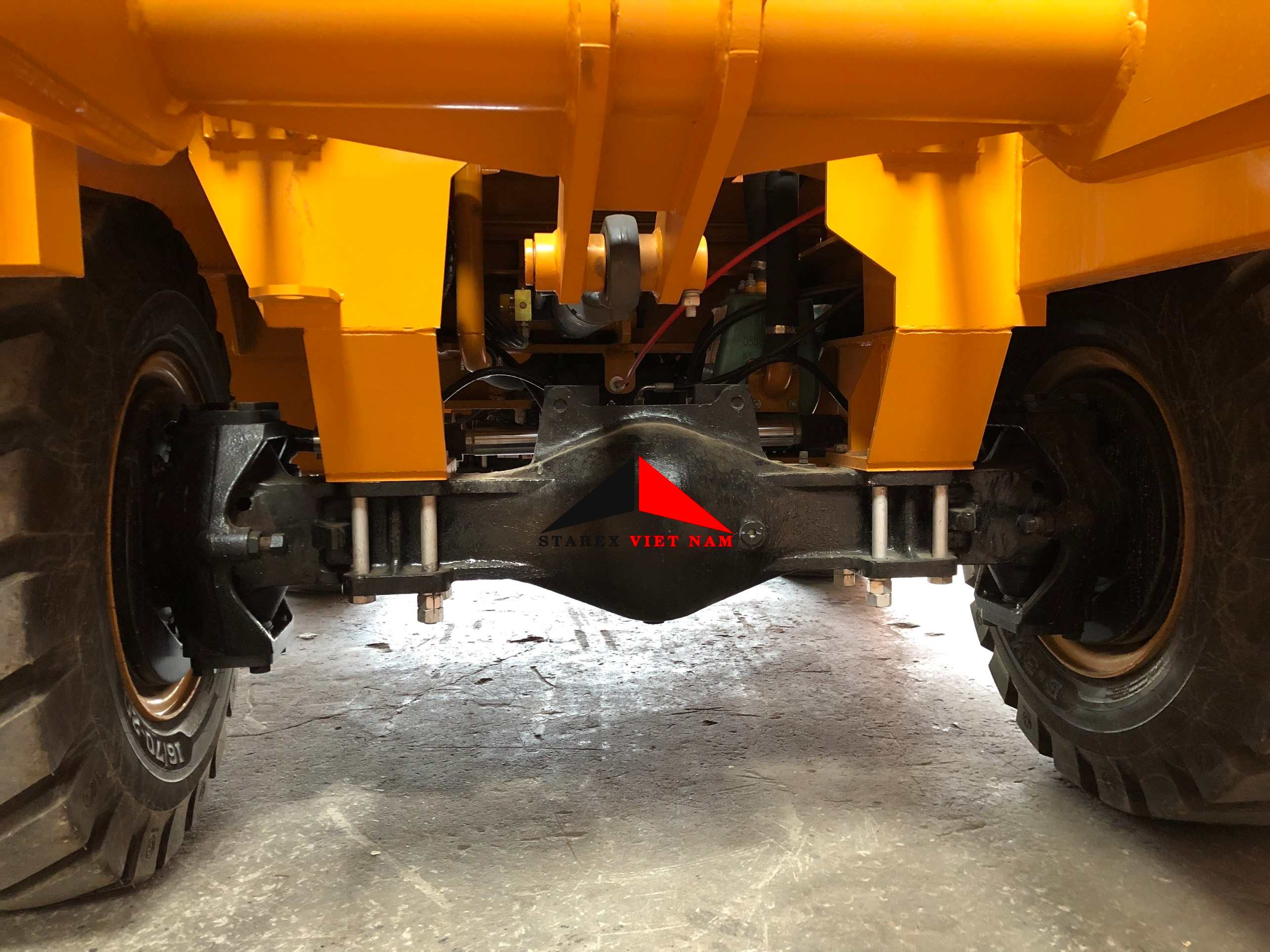 Xe Trộn Bê Tông Tự Nạp Liệu 5.3m3 ADDFORCE LT3500