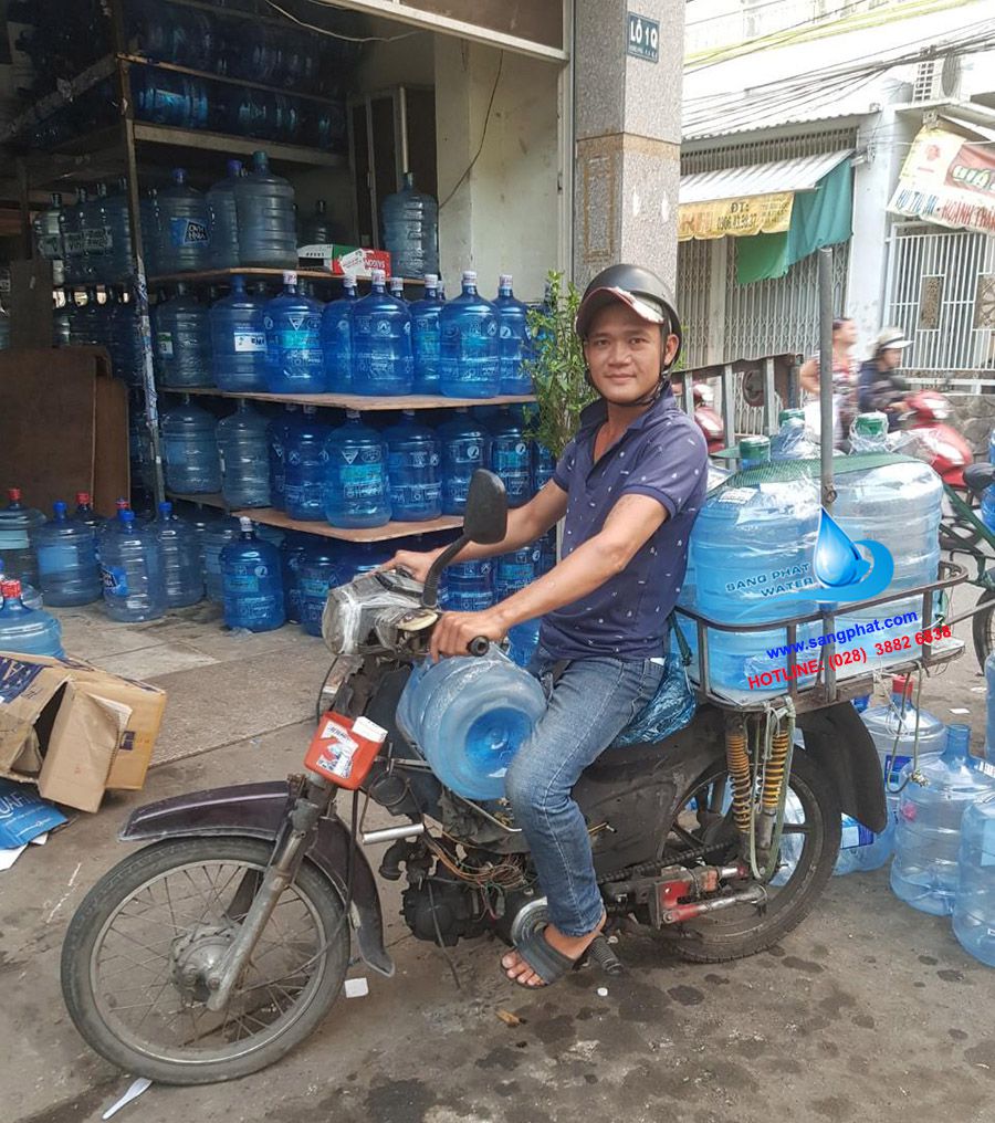 Đại Lý Giao Nước quận 4 – Châu Phú Water