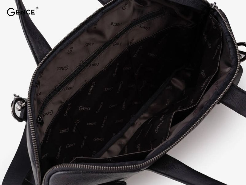 Chất liệu da bò cùng vải lót làm tăng khả năng chống sốc cho túi đựng laptop