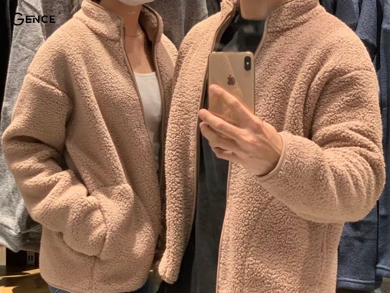 Áo khoác lông được nhiều người lựa chọn cho mùa đông