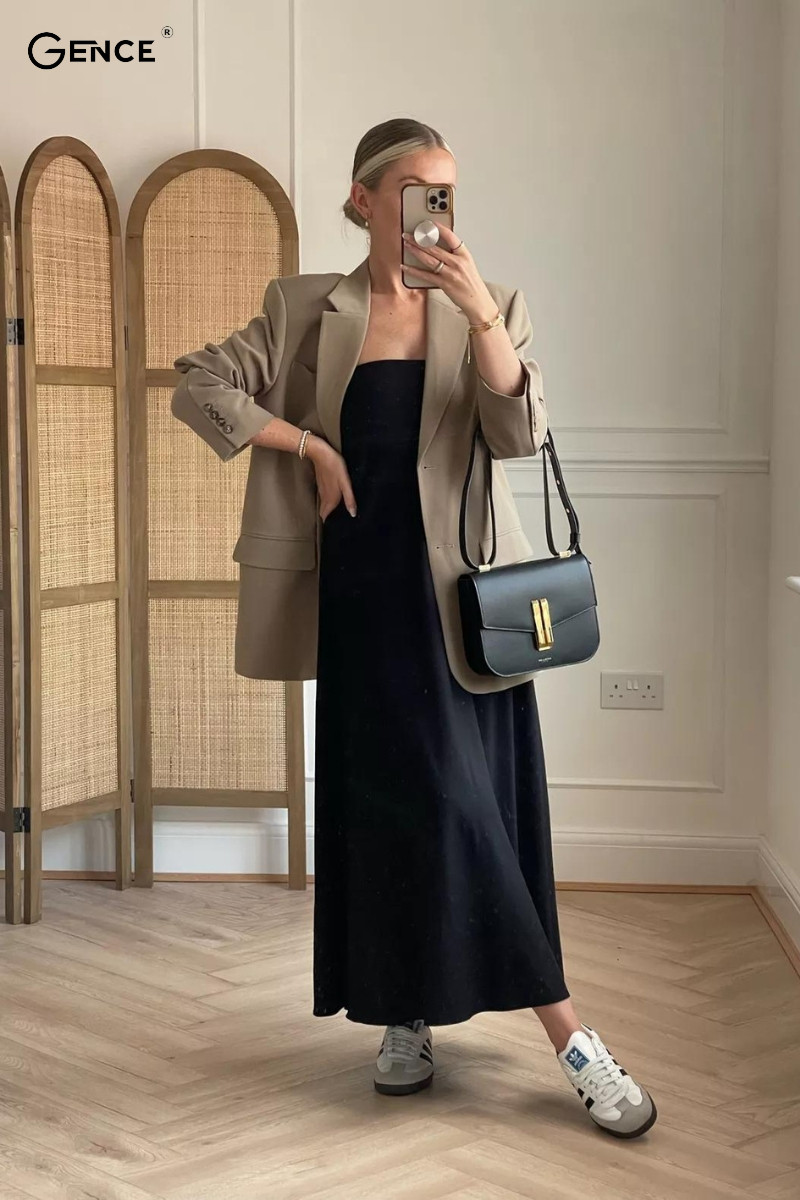 Sang trọng với áo blazer, đầm suông và túi đeo chéo